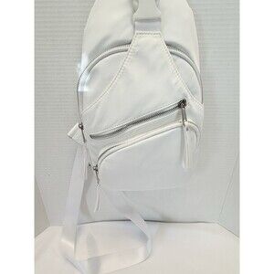 NEW Madden Girl CROSSBODY BAG Sling Purse Medium Backpack White 4 COMPARTMENTS
